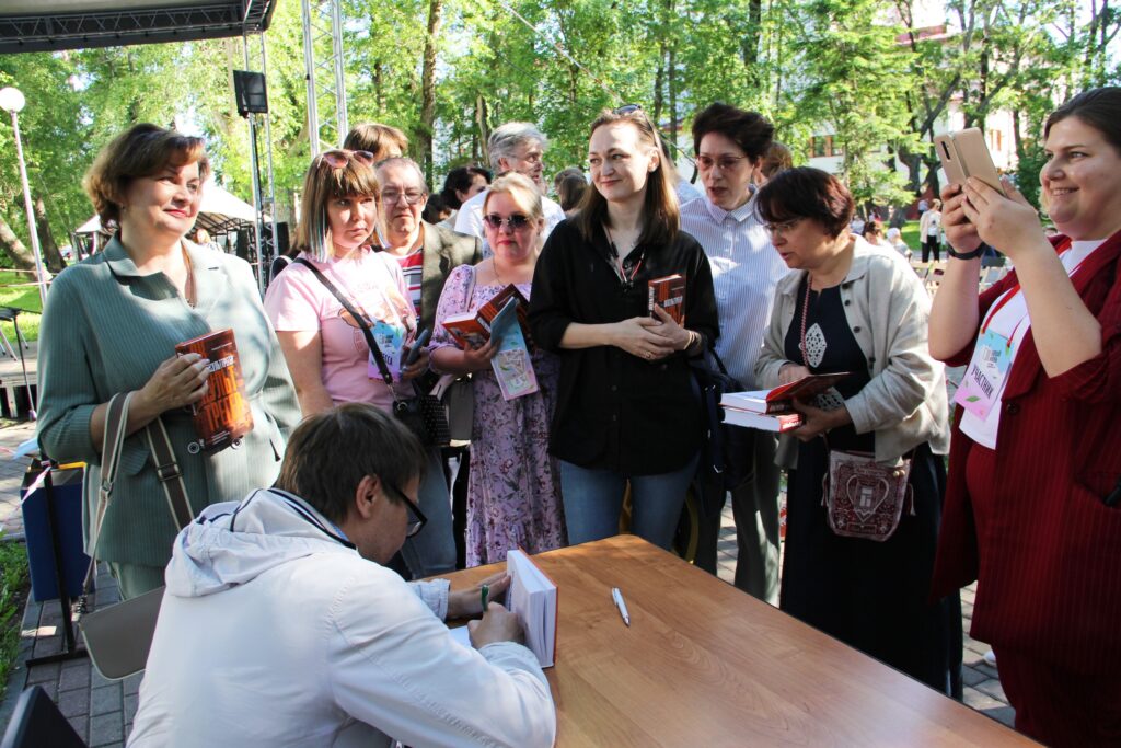 В Архангельске прошел фестиваль новой культуры «Белый июнь»