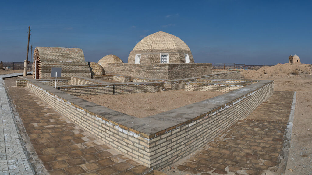 Полуподземный мавзолей Мазлумхан-сулу