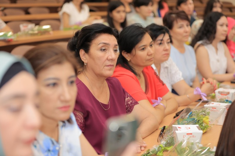 Узбекистан привлекает женщин в IT