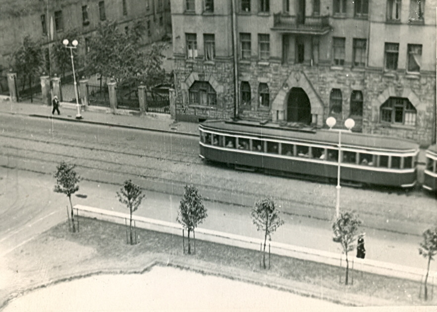 Вид на улицу Ленина с балкона Б.М. Четверикова. 1961 г.