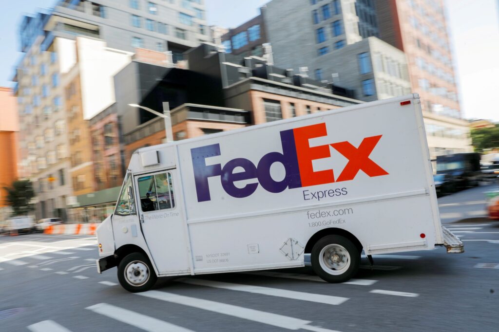 Грузовик FedEx