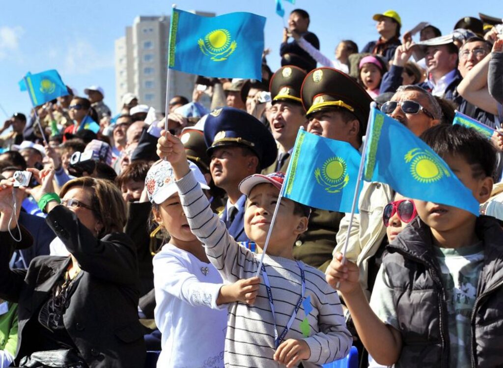 Сколько человек в Казахстане в 2023