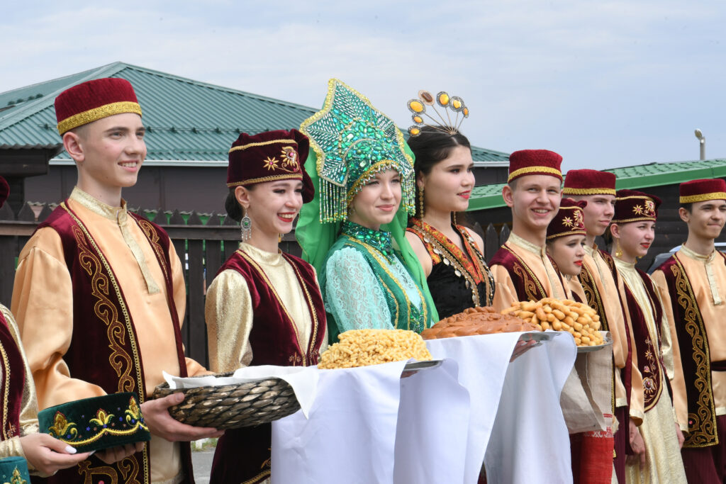 Основные особенности татарского костюма